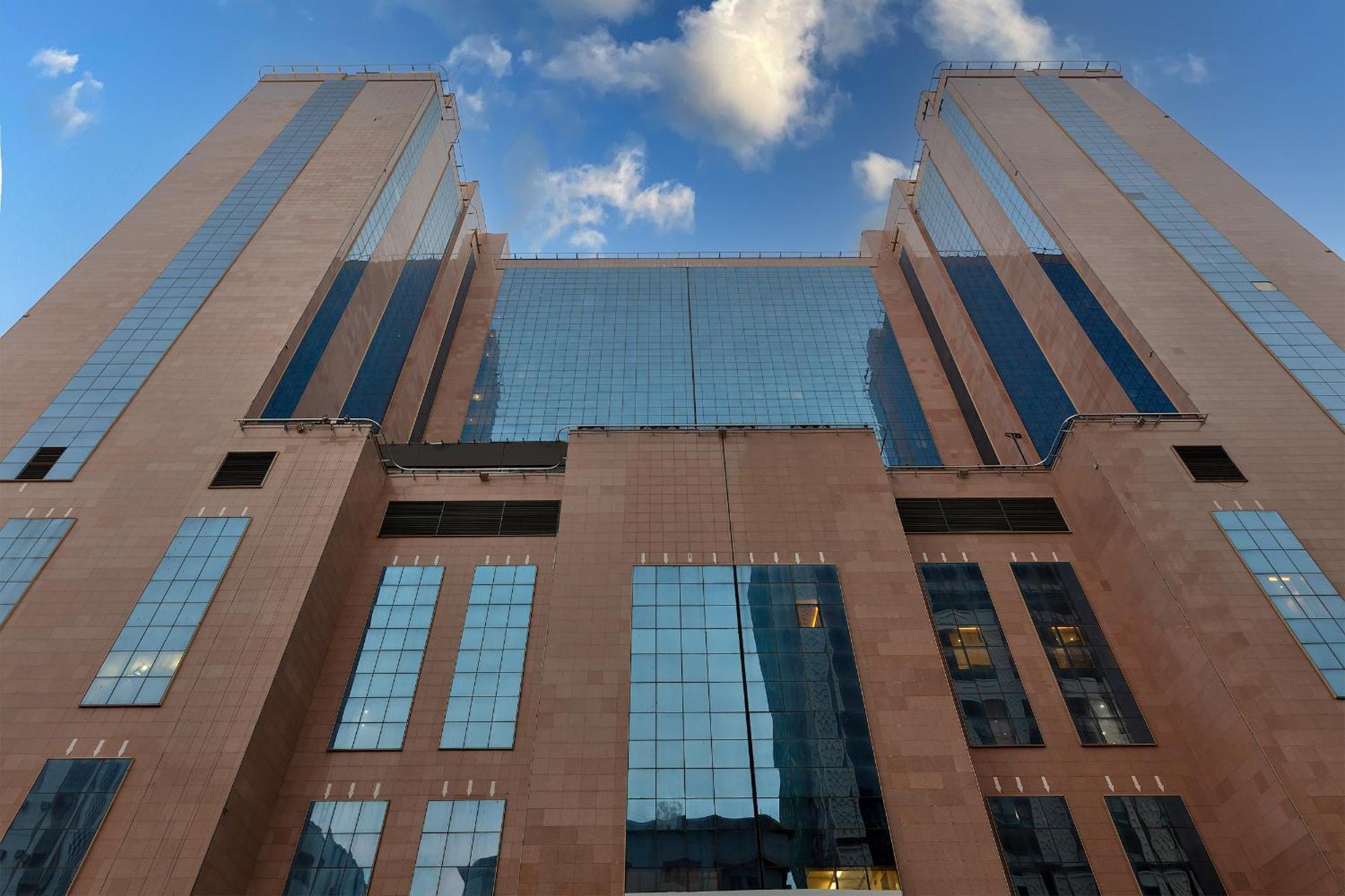 M 호텔 마카 밀레니엄 메카 외부 사진 The building of the National Bank of Greece