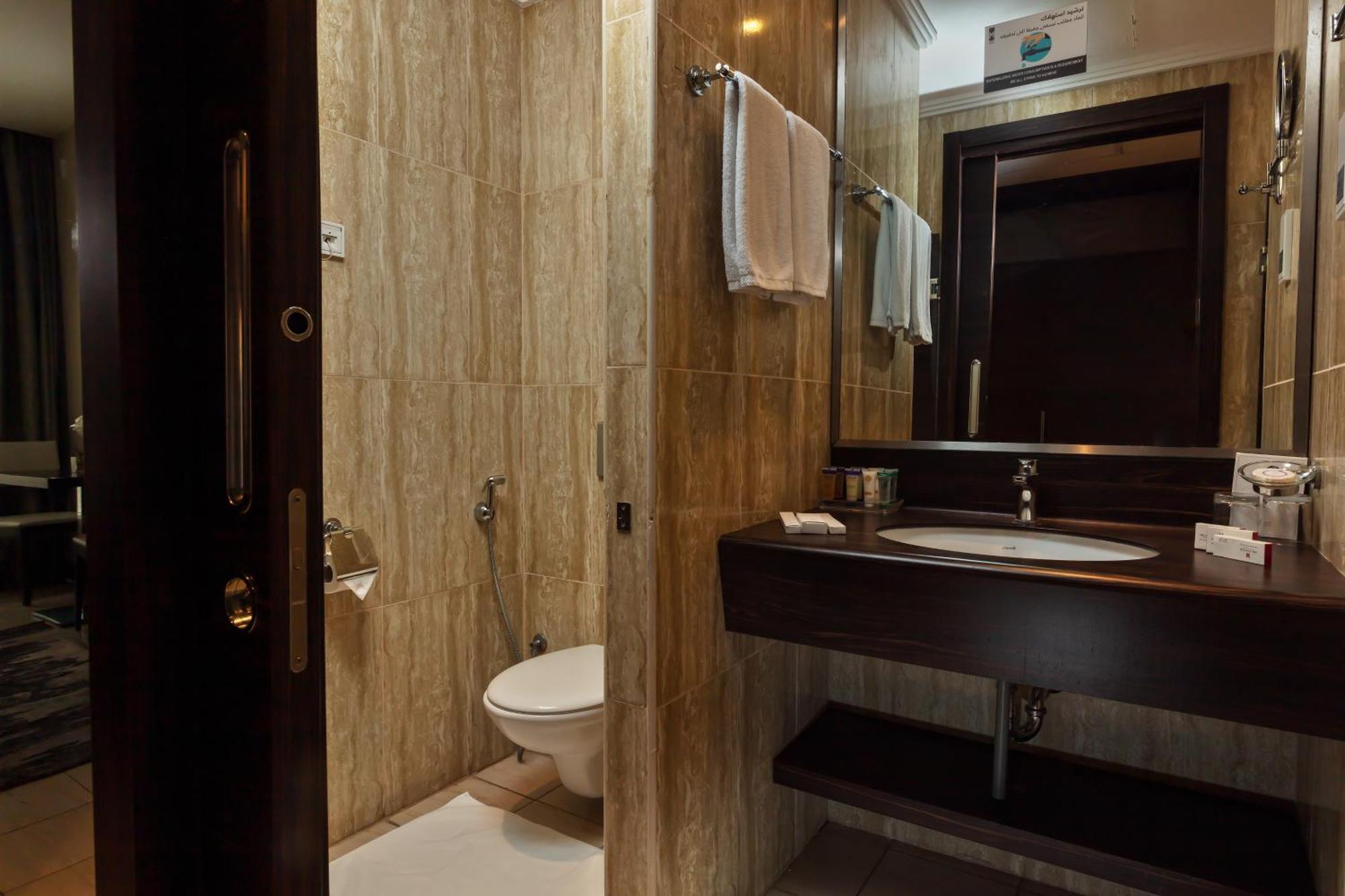 M 호텔 마카 밀레니엄 메카 외부 사진 A bathroom at the hotel